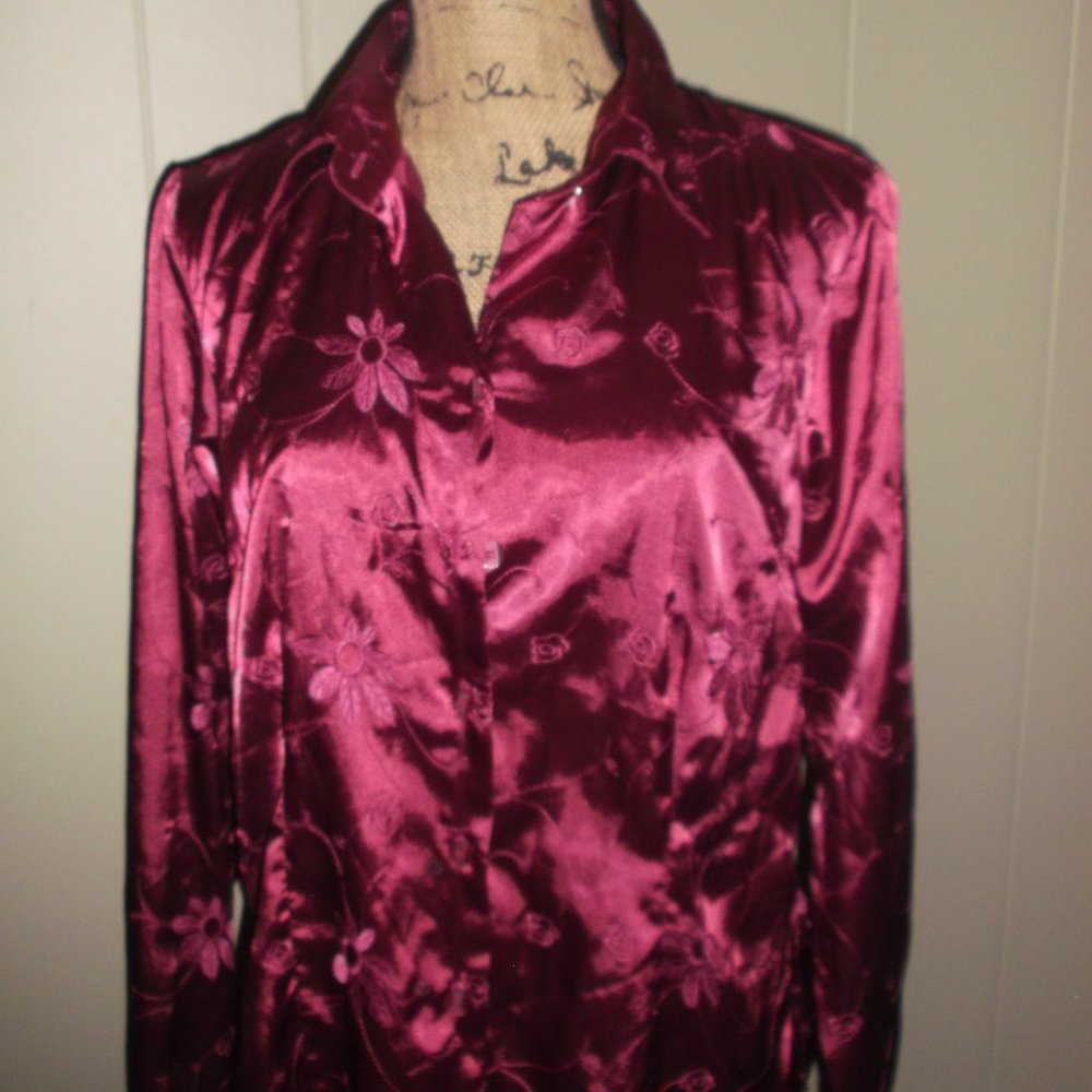 Allison Morgan -Women's Fuchsia Embossed Floral Top